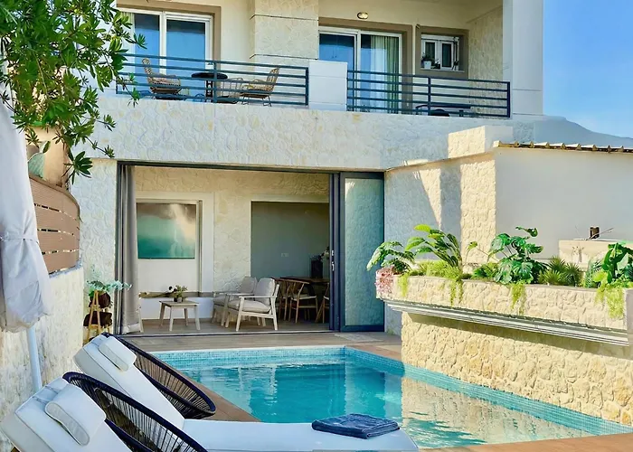 Vila Beachfront Anatoli With Private Heated Pool By Dadovillas Sidárion