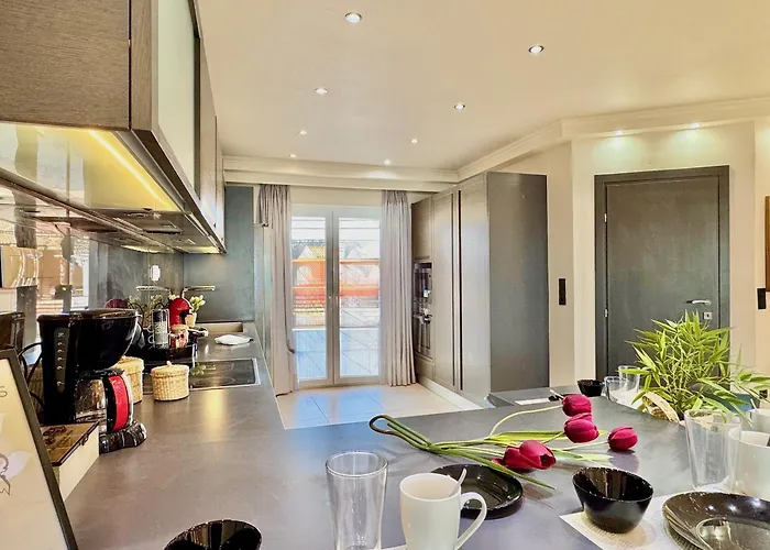 Beachfront Anatoli With Private Heated Pool By Dadovillas Βίλα *