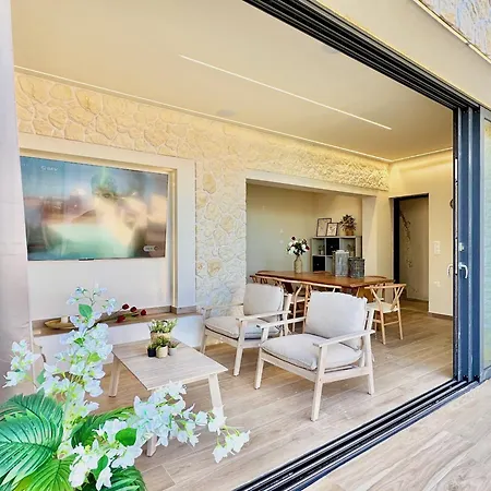 Beachfront Anatoli With Private Heated Pool By Dadovillas *