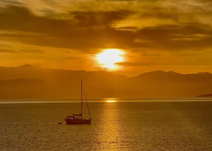 Beachfront Anatoli With Private Heated Pool By Dadovillas Sidari (Corfu)