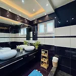 Beachfront Anatoli With Private Heated Pool By Dadovillas Βίλα *