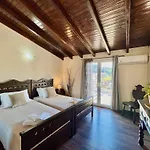 Beachfront Anatoli With Private Heated Pool By Dadovillas *