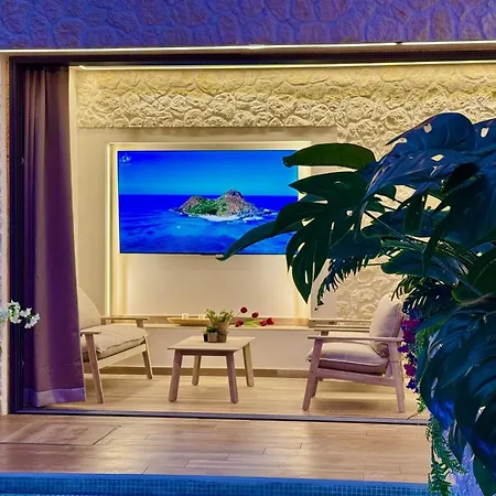 Beachfront Anatoli With Private Heated Pool By Dadovillas فيلة