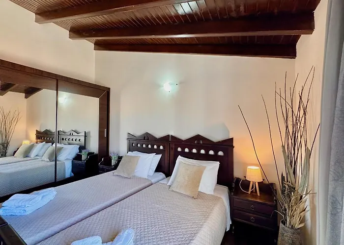 Beachfront Anatoli With Private Heated Pool By Dadovillas * Sidárion